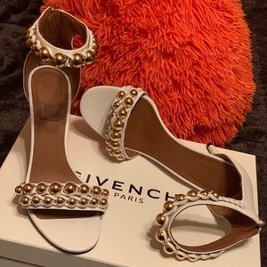 Givenchy Shoes - Givenchy Classic Leather Faux Pearl (white) Givenchy Shoes - Givenchy Classic Leather Faux Pearl (white)